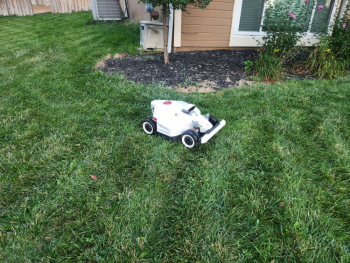 Interesting Tech: The Luba Robotic Lawn Mower